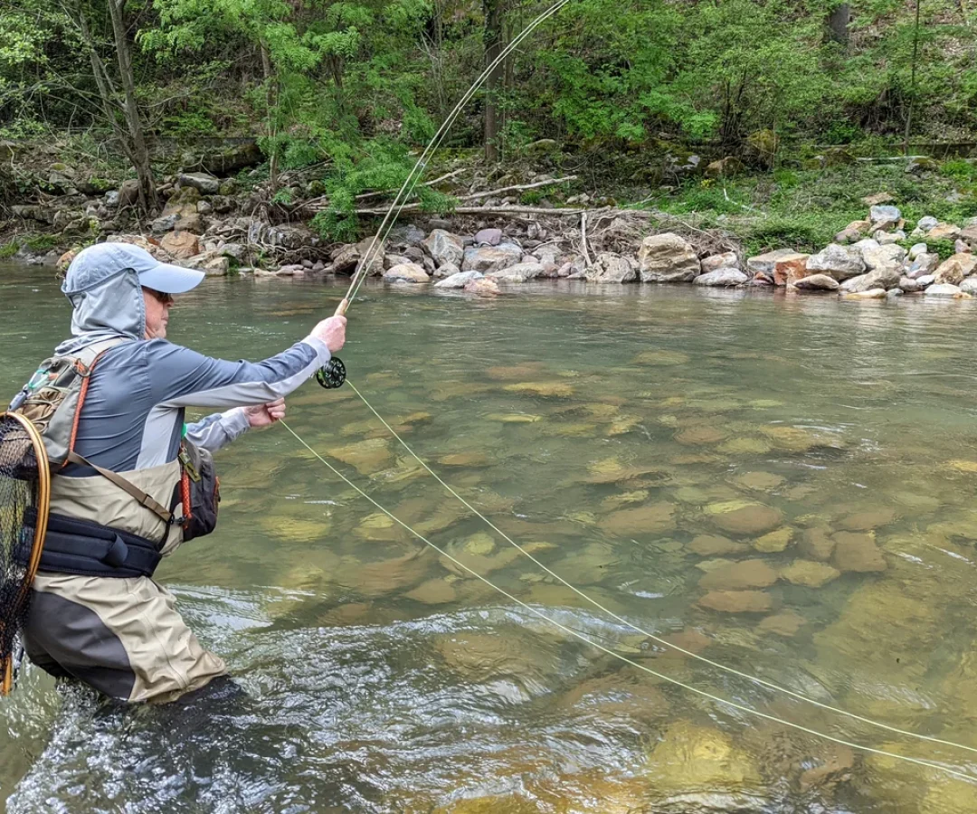 basque-angler-casting-mountain-stream