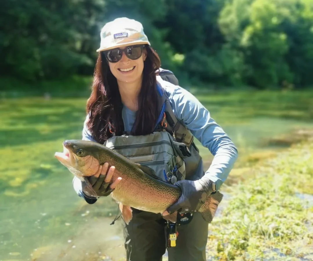 bosnia-angler-rainbow-trout-river