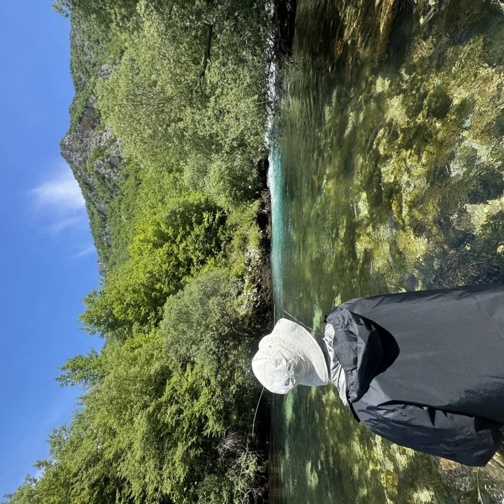 bosnia-angler-turquoise-river-mountains
