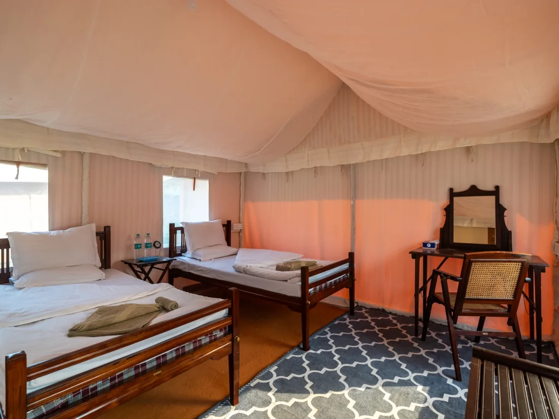india-stay-safari-tent-interior